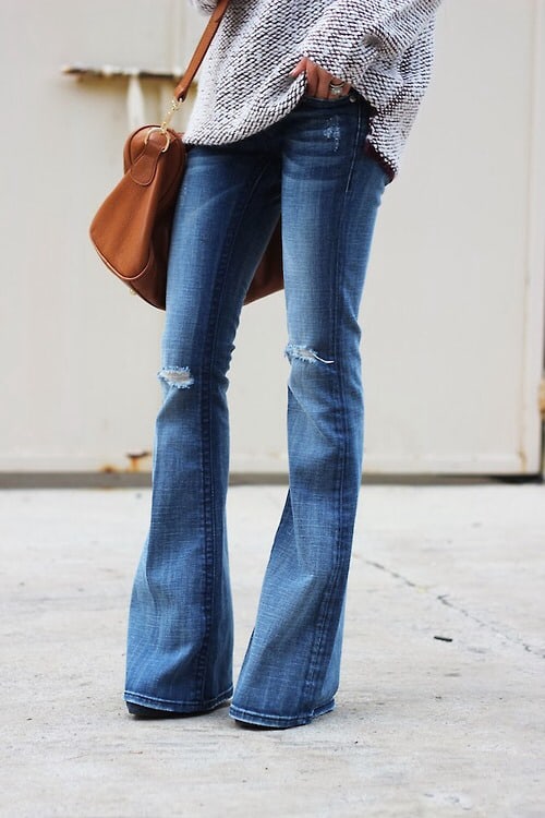 70s-falred-jeans-outfits-5