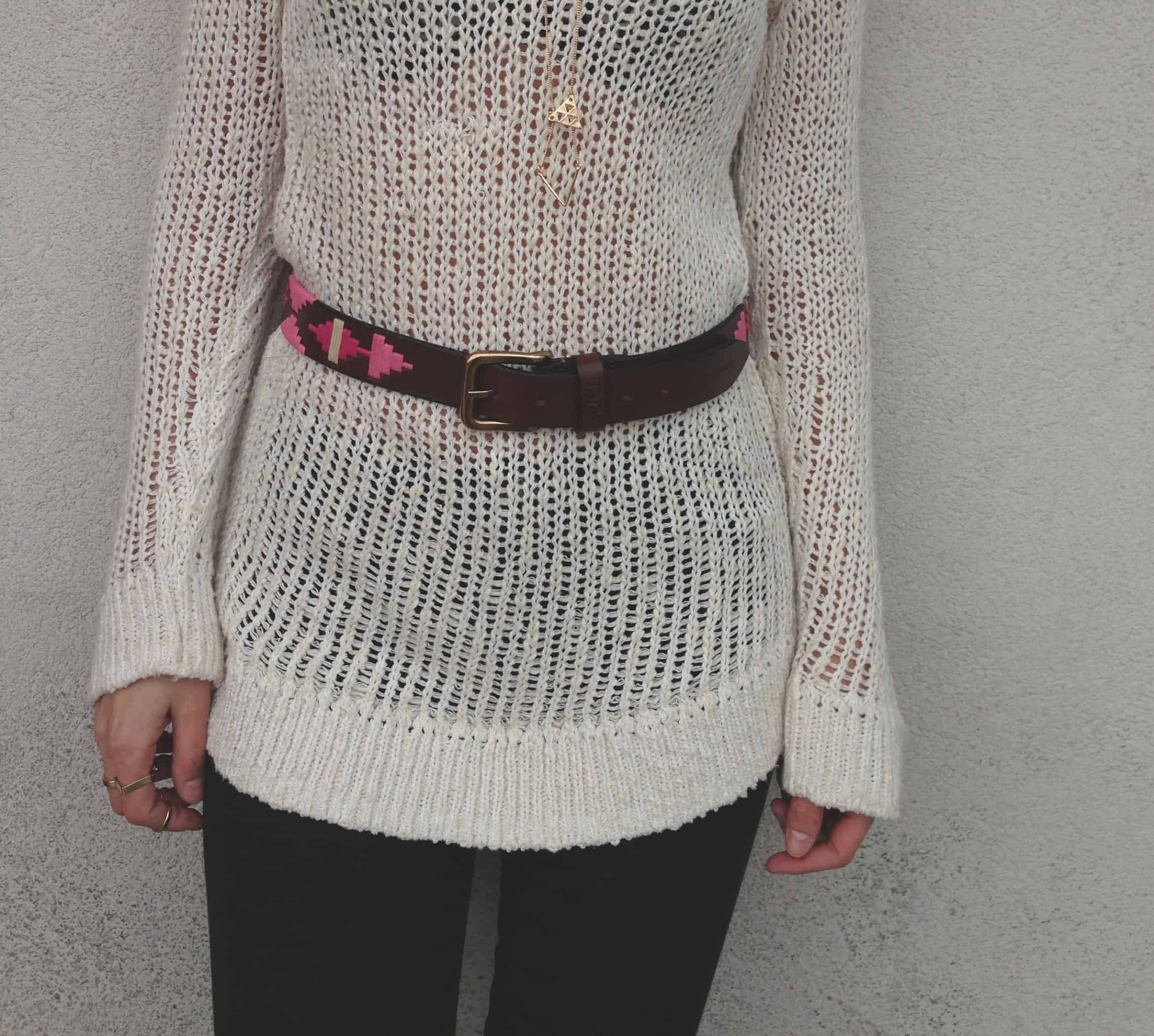 belt-over-sweater-style-fashiontag-