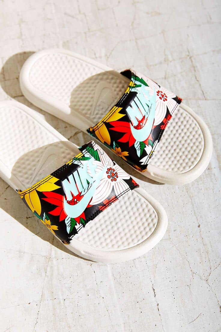 beach-fashion-essentials-slide-sandals-1