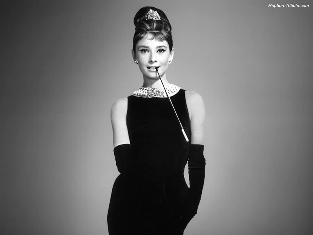 Audrey Hepburn Fashion, Style ☀ Dresses ...