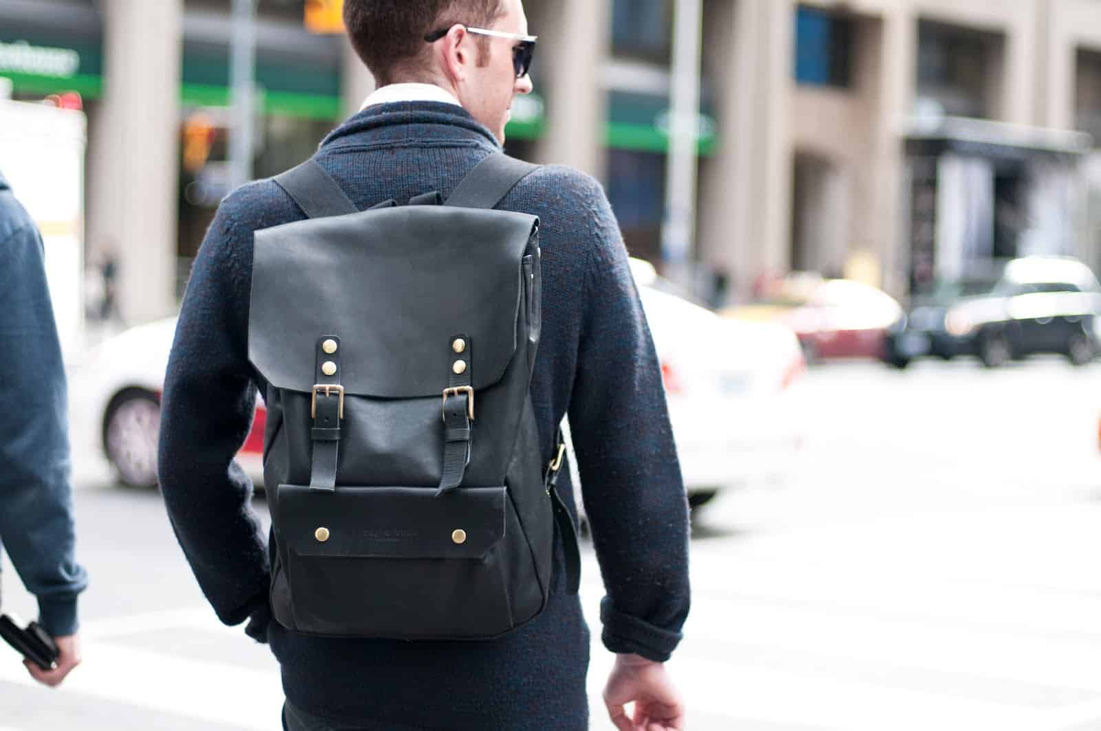 backpack-men-street-style