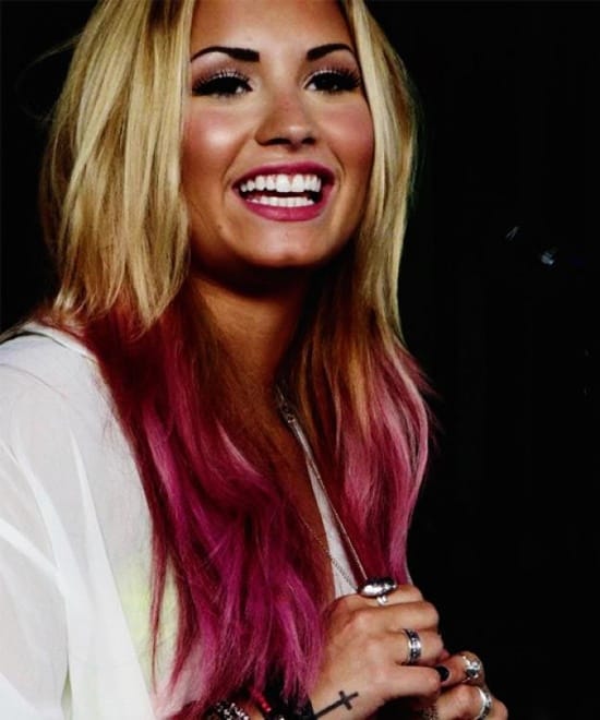 demi-lovato-pink-dip-dyed-hair