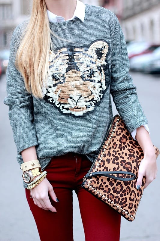 tiger-sweatshirt