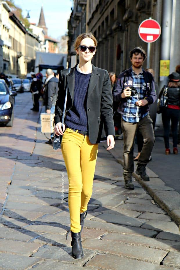yellow-skinny-jeans