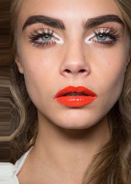 cara-delevingne-orange-lips