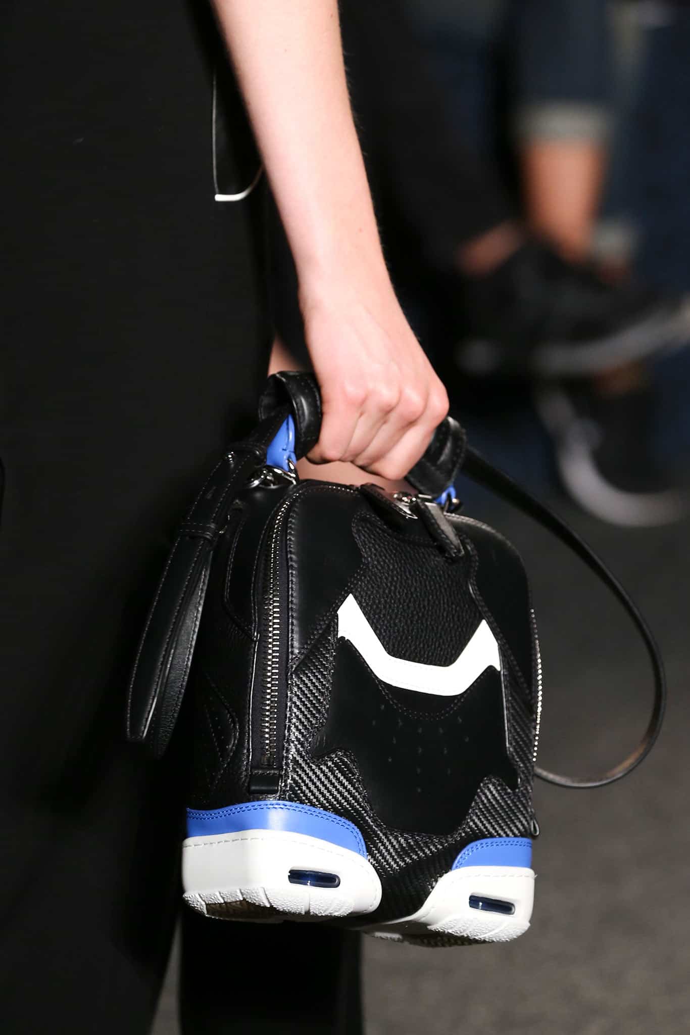 alexander wang-bags-trend-2015-how-to-carry-them
