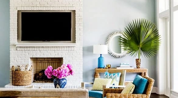 Tour a Tastefully Colorful Florida Abode